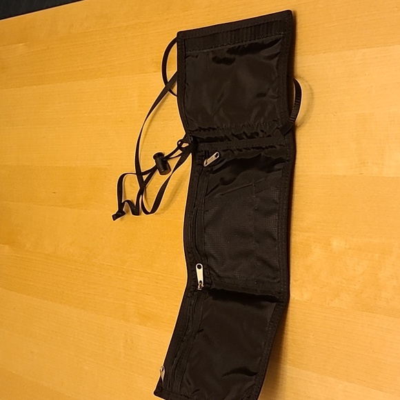 MEC small crossbody wallet - Picture 2 of 4